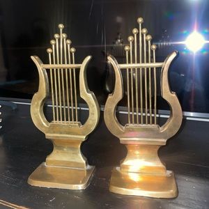 2 Brass Harp  Bookends  Stand
